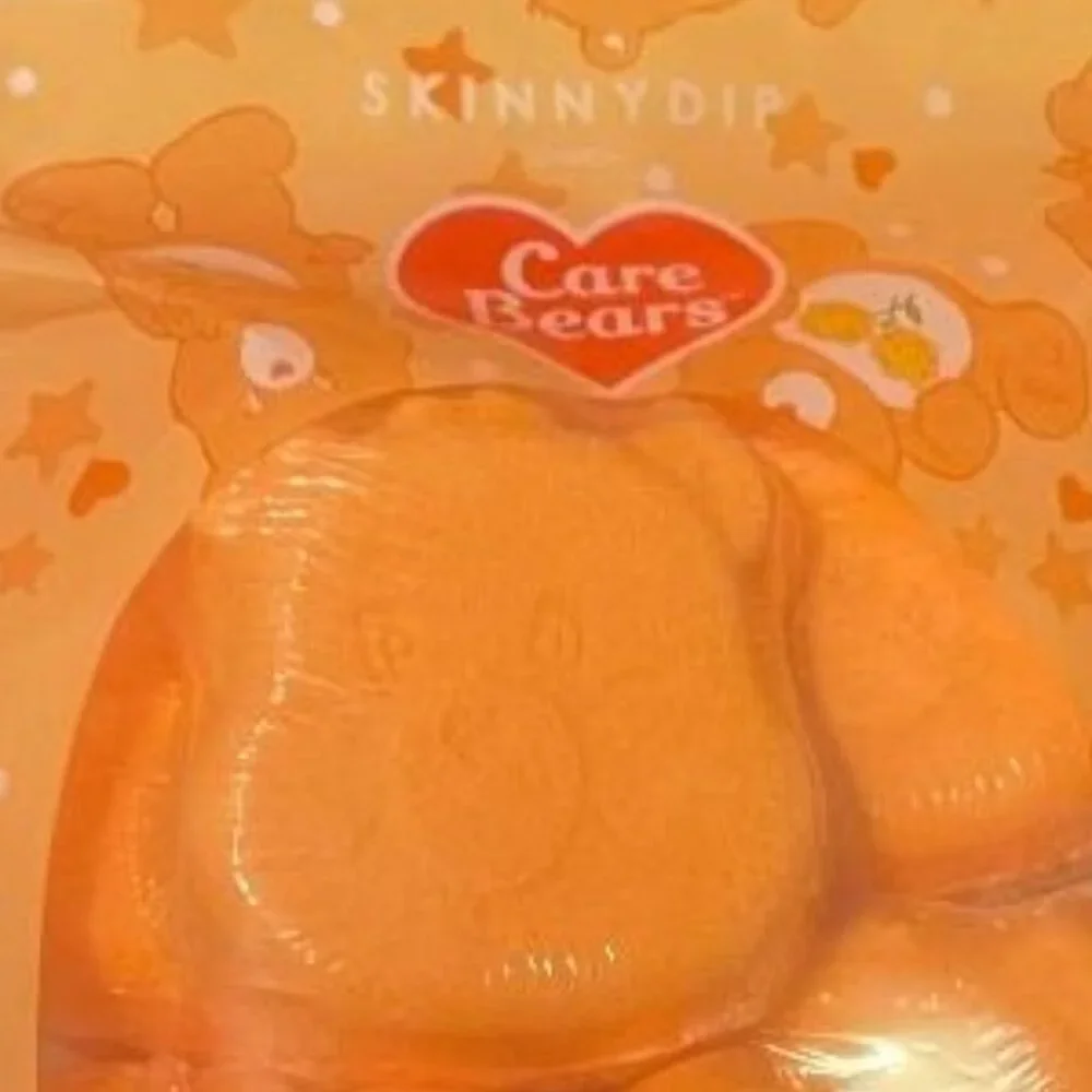 BRAND NEW CARE BEARS PINEAPPLE SCENTED ADORABLE BATH FIZZERS THESE SMELL AMAZING